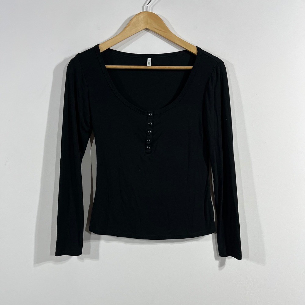 Halara Grunge Sporty Henley Top Athleisure‎ Preppy Granola Indie Womens Small